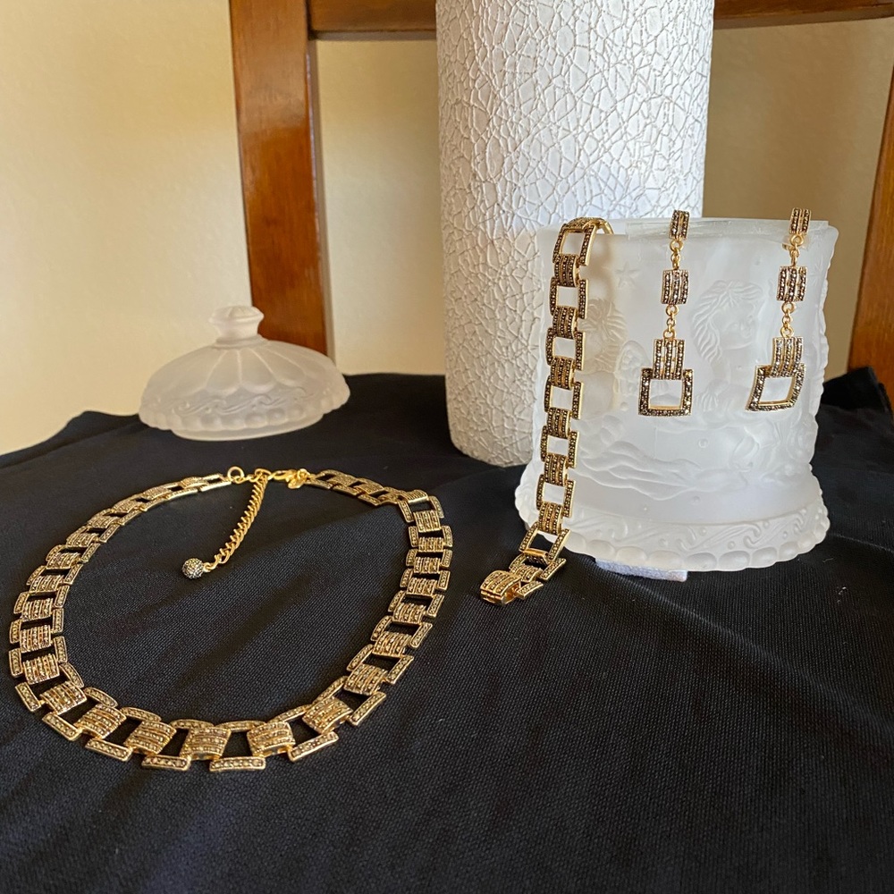 KL Studio Necklace Earring & Bracelet Set